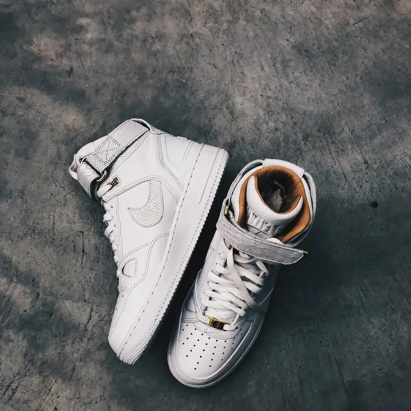 Hi-Top Basketball Shoe